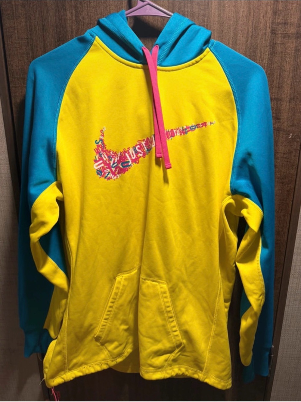 Nike Therma-Fit Hoodie Size L Yellow Blue Pink Athletic Pullover